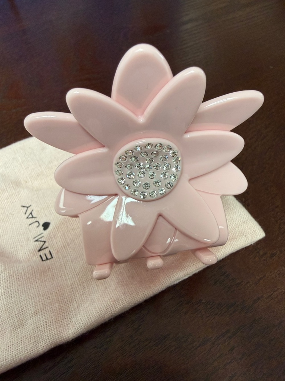 🌸NWT Emi Jay Flower Clip